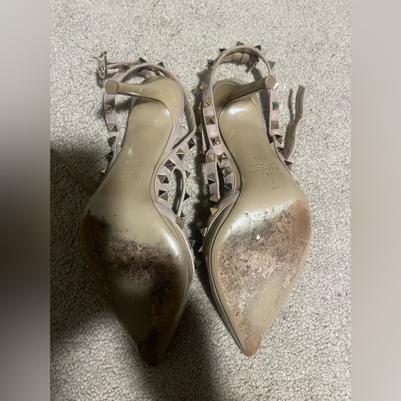 Valentino Garavani Rockstud Slingback Heels - Picture 4 of 16